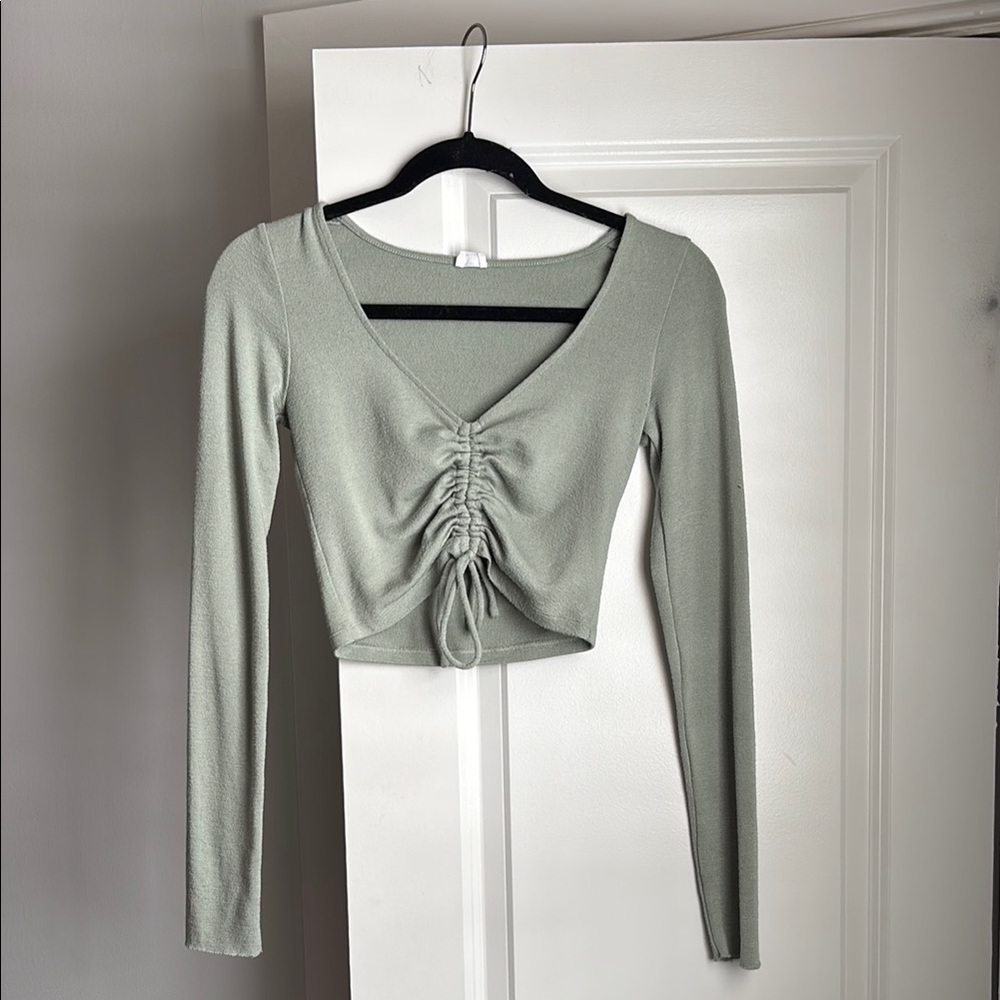 Aritzia Long Sleeve Cropped Top